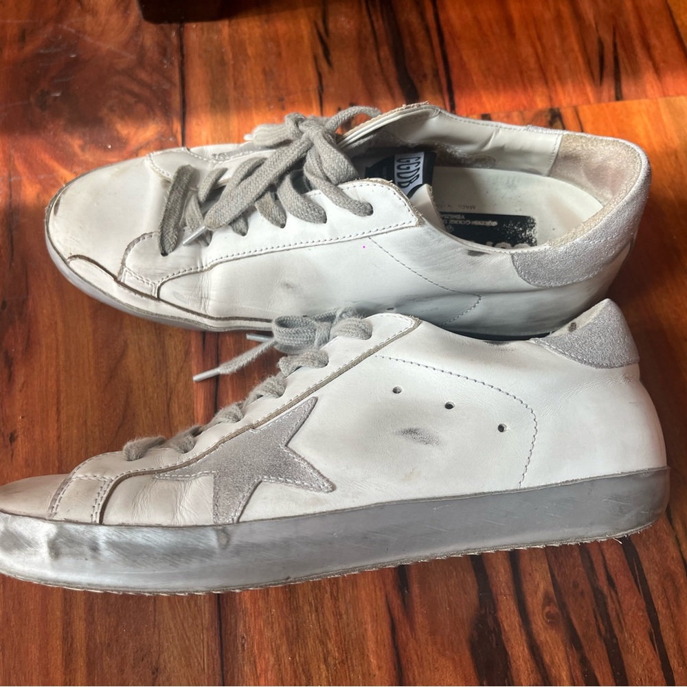 ⭐️ Authentic GOLDEN GOOSE sneakers, genuine leather, gently pre-loved.